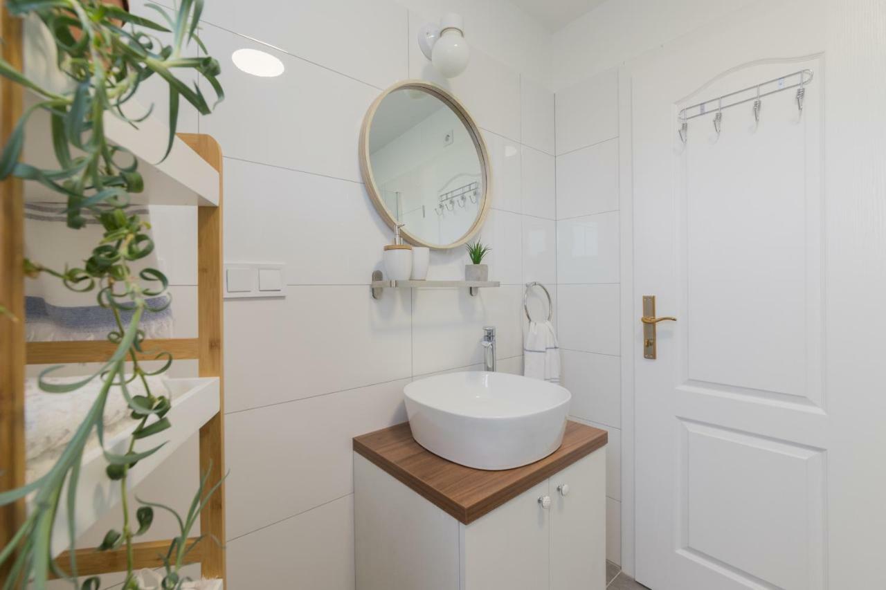 Apartmani Zara Затон Экстерьер фото