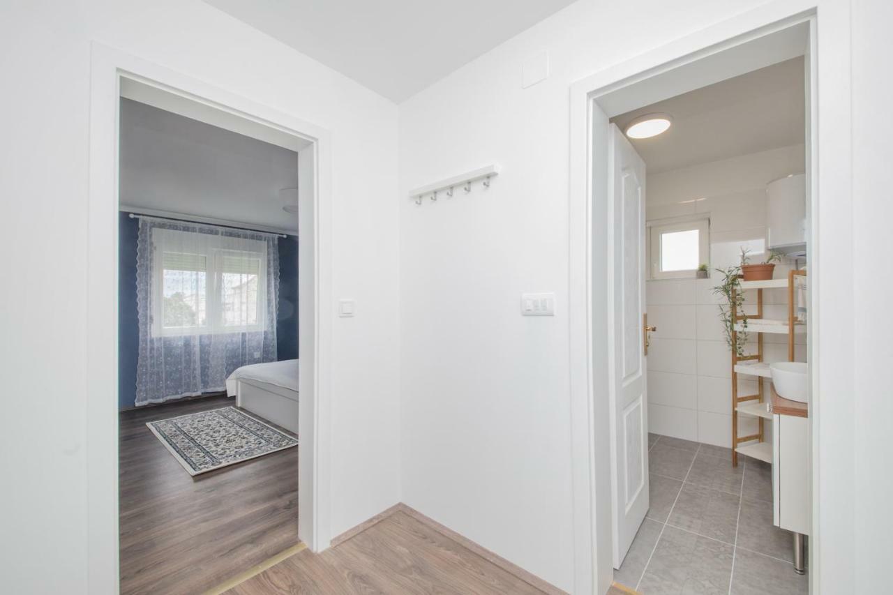 Apartmani Zara Затон Экстерьер фото