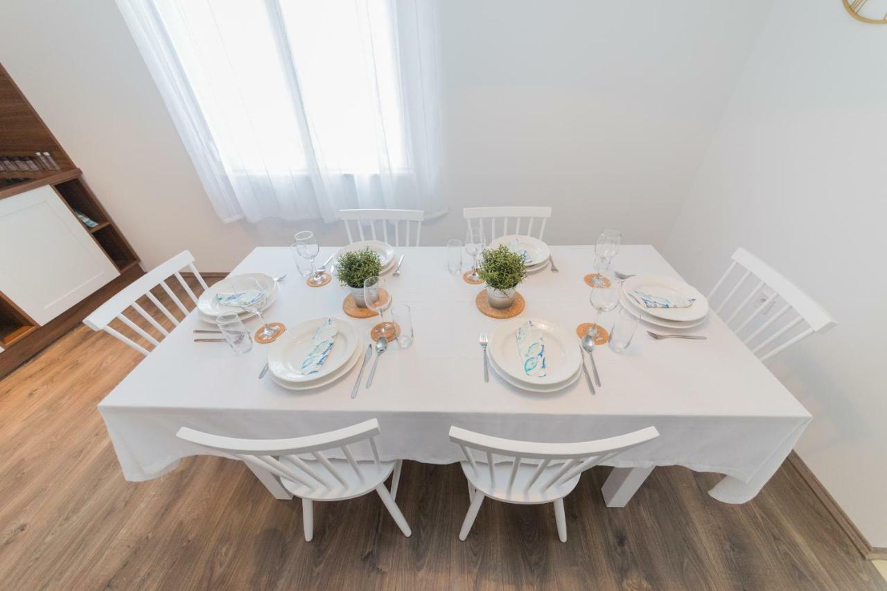 Apartmani Zara Затон Экстерьер фото