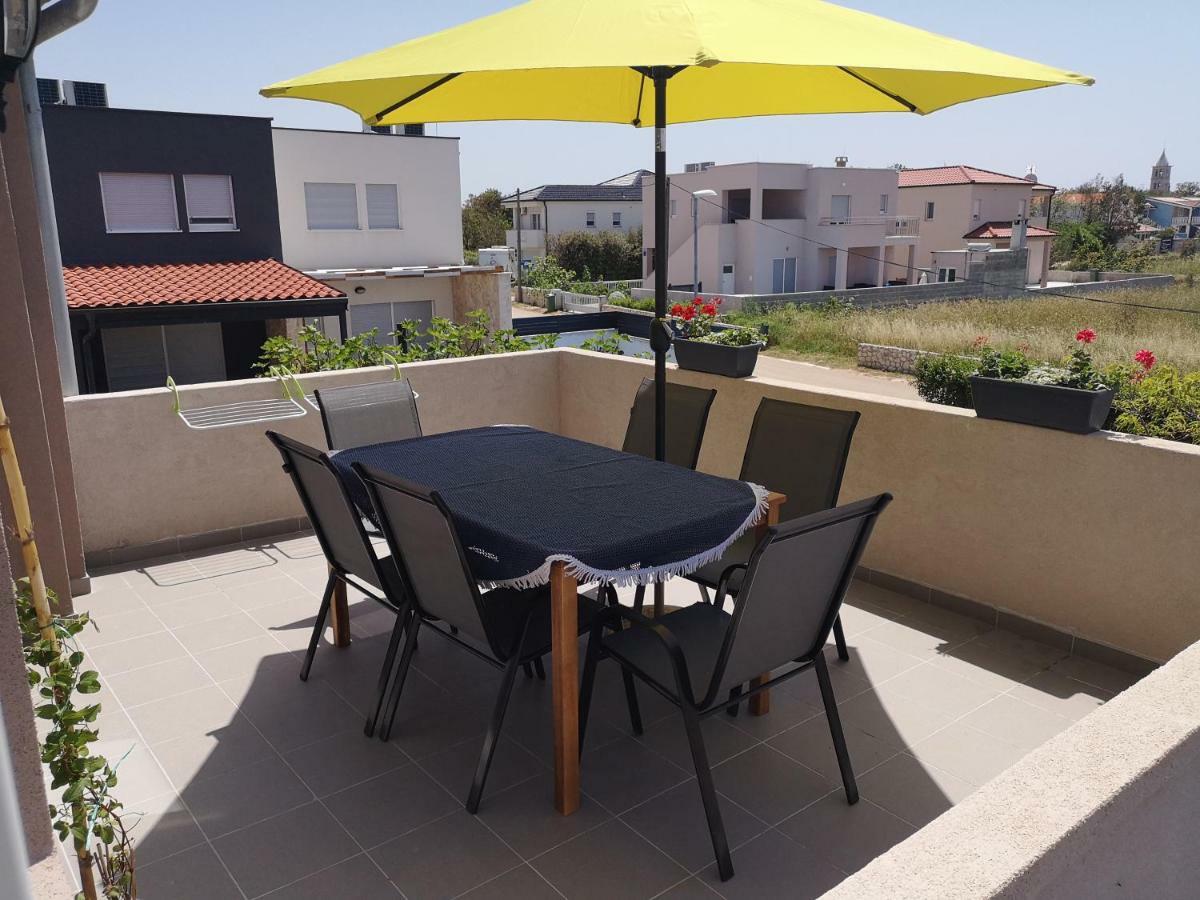 Apartmani Zara Затон Экстерьер фото